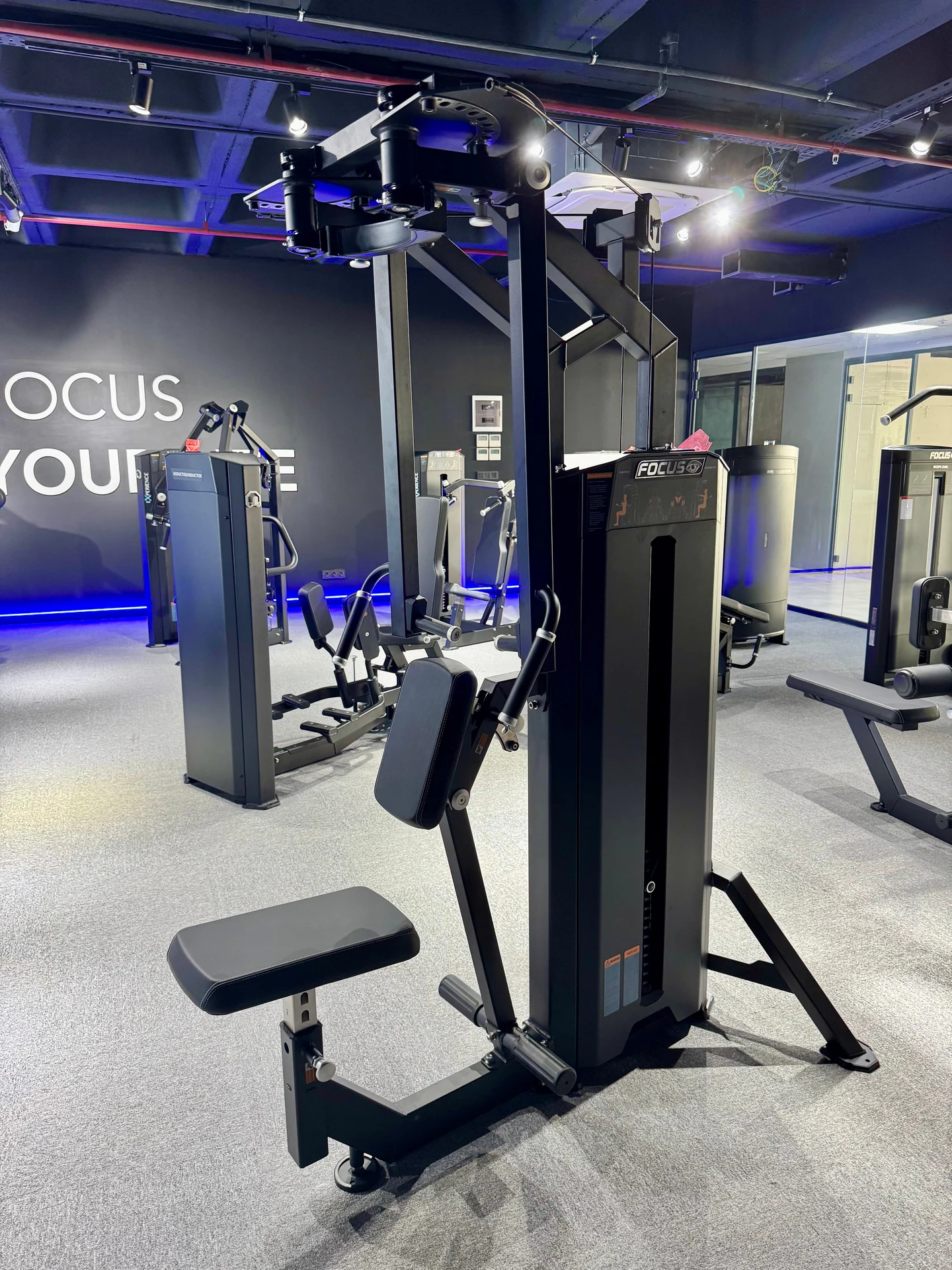 EX-1056 Pec Fly & Rear Delt ile Üst Vücut Antrenmanı